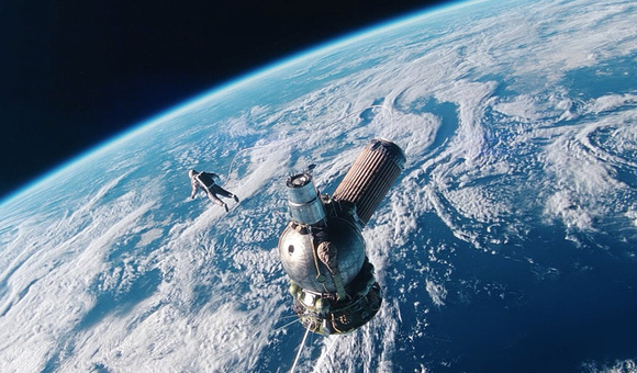 Российские космонавты на МКС посмотрели фильм «Время первых» в день премьеры