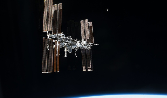Экипаж космического корабля «Союз МС-06» перешёл на борт МКС