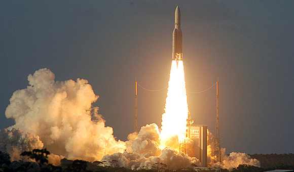 Ракета Ariane 5 успешно вывела спутники связи на орбиту Земли