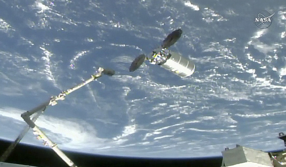 Грузовой корабль Cygnus успешно пристыковался к МКС