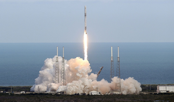 SpaceX решила отказаться от обновления второй ступени ракеты Falcon 9